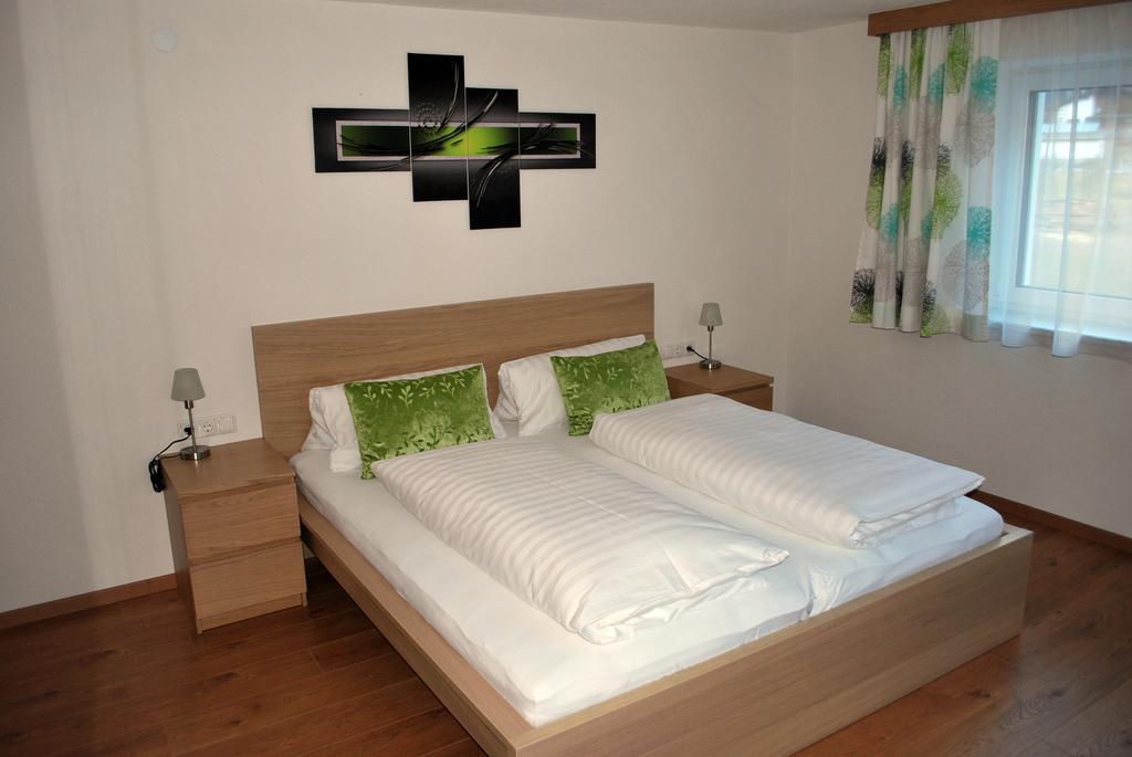 Ferienwohnung Nuener Grins Екстериор снимка