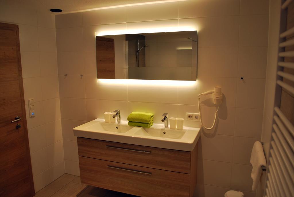 Ferienwohnung Nuener Grins Екстериор снимка